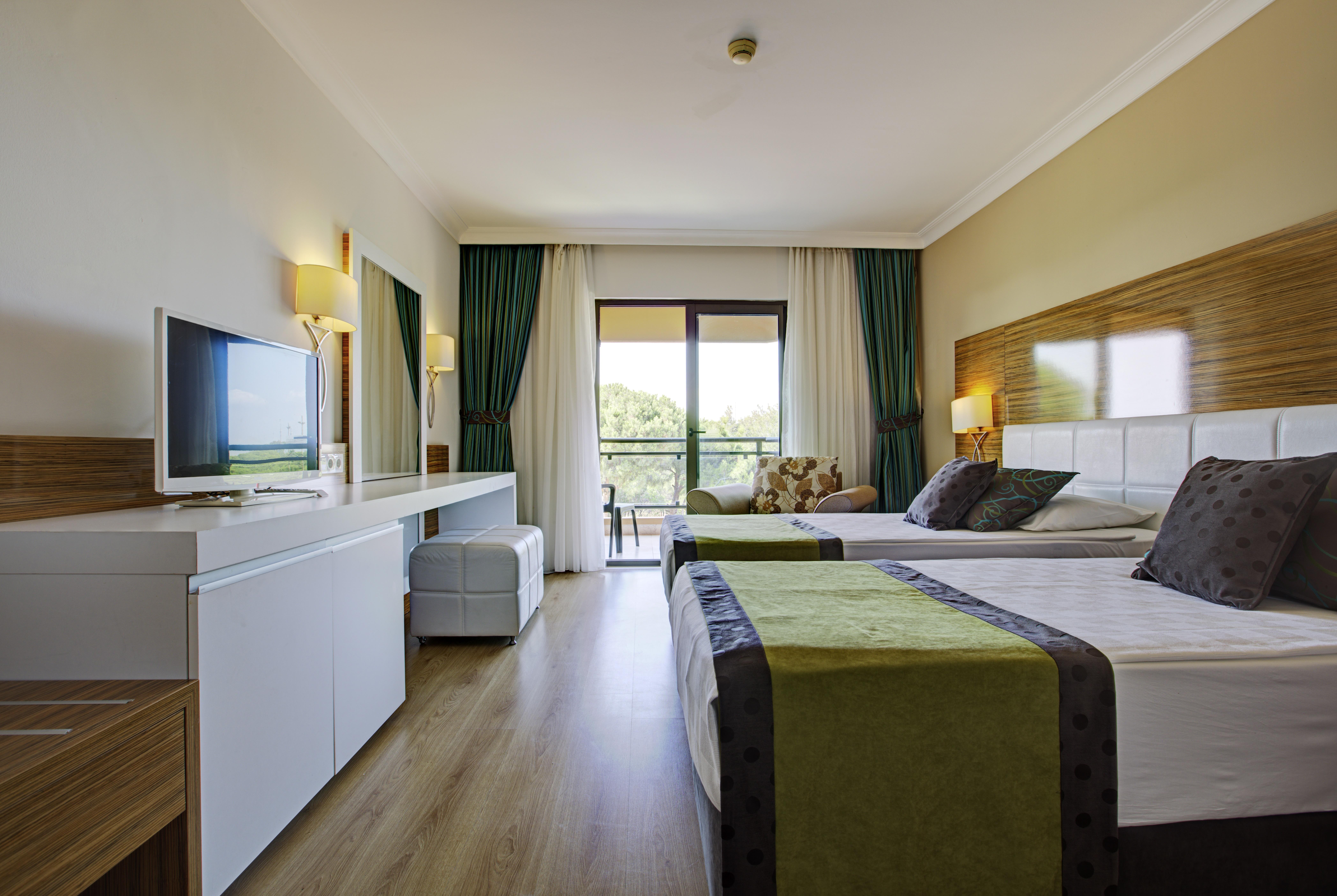 贝莱克水上世界酒店 安塔利亚 外观 照片 A room at the hotel