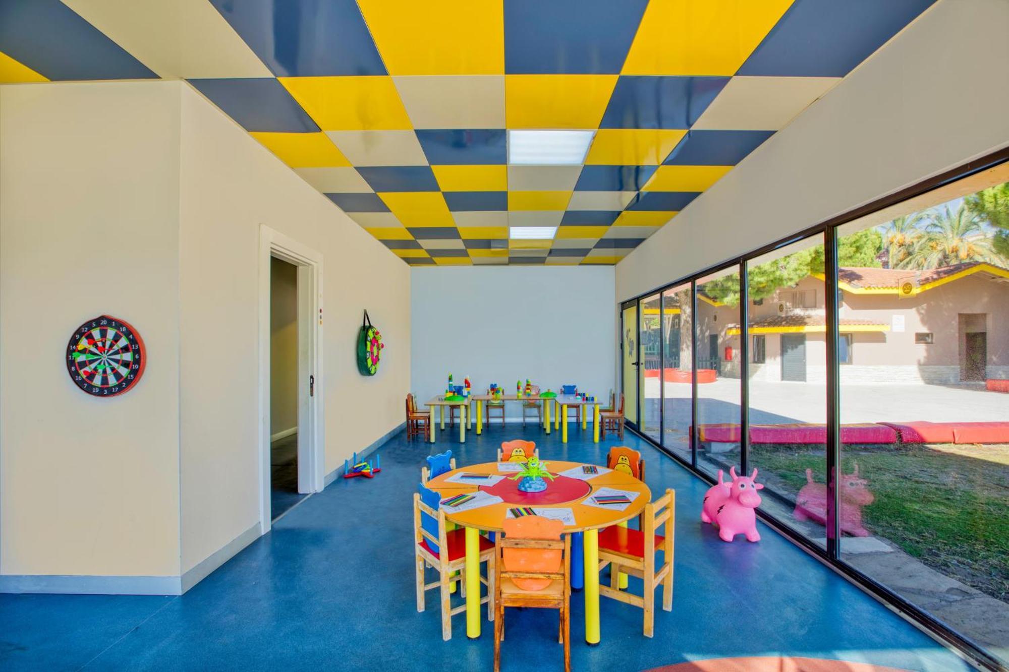 贝莱克水上世界酒店 安塔利亚 外观 照片 Kindergarten